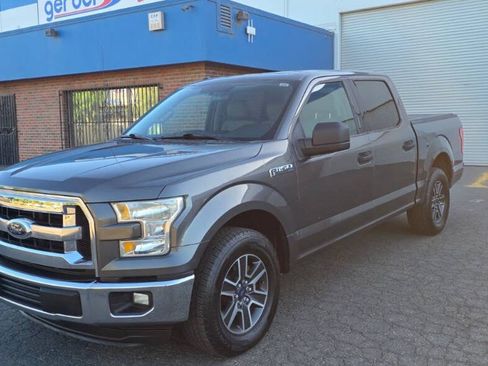 Used 2016 Ford F150 XLT RWD image 3