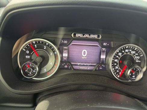 Used 2021 RAM 2500 Big Horn w/ Level 2 Equipment Group AWD/4WD image 9