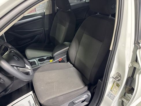 Used 2021 Volkswagen Jetta S w/ Driver Assistance Package image 15