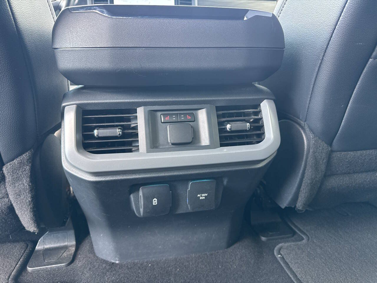 Used 2024 Ford F150 Lariat w/ Equipment Group 502A High AWD/4WD image 41