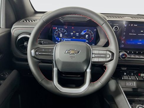 New 2026 Chevrolet Colorado Z71 w/ Midnight Edition AWD/4WD image 11