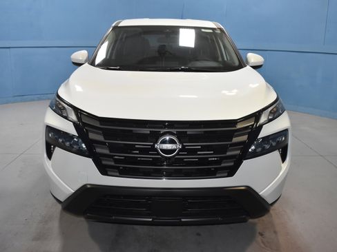 New 2026 Nissan Rogue SV w/ Cold Weather Package FWD image 20