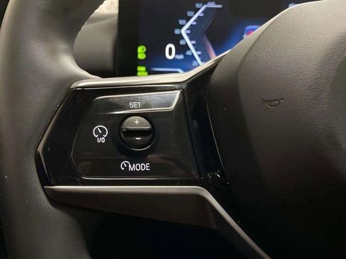 Used 2025 BMW i5 eDrive40i image 33