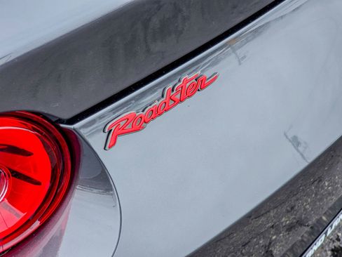 Used 2024 MAZDA MX-5 Miata RF Grand Touring image 27