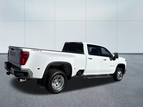 Used 2024 Chevrolet Silverado 3500 LTZ w/ LTZ Convenience Package image 7