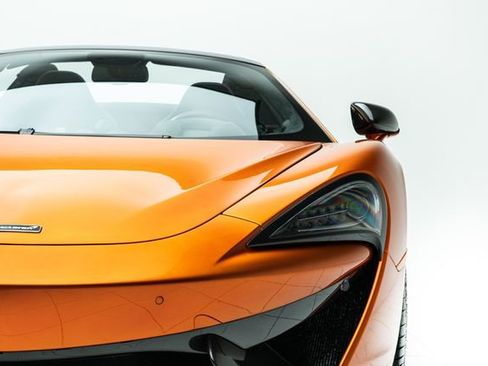 Used 2019 McLaren 570S Spider RWD image 7