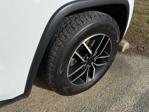 Used 2021 Jeep Grand Cherokee Trailhawk w/ Trailhawk Luxury Group image 9