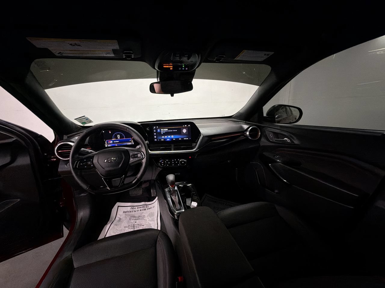 Certified 2025 Chevrolet Trax RS w/ Sunroof Package FWD image 19