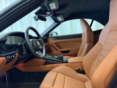 New 2026 Porsche 911 GTS image 5