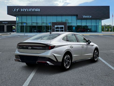 New 2026 Hyundai Sonata SEL FWD image 7