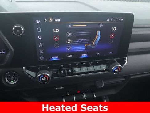 Used 2026 Chevrolet Colorado Trail Boss AWD/4WD image 4