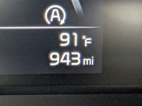 Certified 2025 Kia Soul LX w/ LX Technology Package FWD image 27