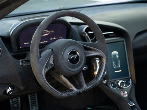 Used 2020 McLaren 720S image 42