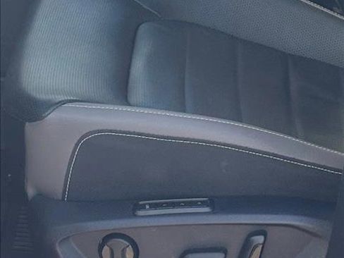 Used 2022 Volkswagen Atlas SEL Premium image 13