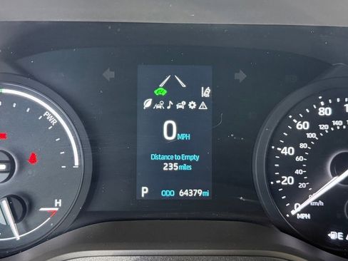 Certified 2023 Toyota Sienna XLE AWD/4WD image 27