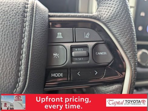 Used 2024 Toyota Tundra Limited AWD/4WD image 16