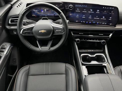 New 2026 Chevrolet Traverse High Country FWD image 12
