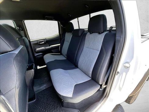 Used 2021 Toyota Tacoma TRD Off-Road w/ Technology Package AWD/4WD image 25