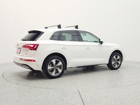 Used 2023 Audi Q5 2.0T Premium w/ Convenience Package AWD/4WD image 5