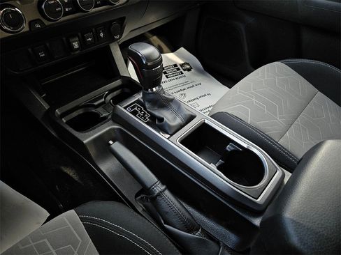 Certified 2023 Toyota Tacoma TRD Off-Road image 16