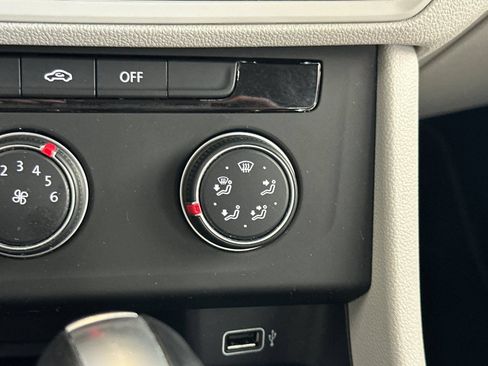 Used 2019 Volkswagen Jetta S w/ Driver Assistance Package FWD image 28