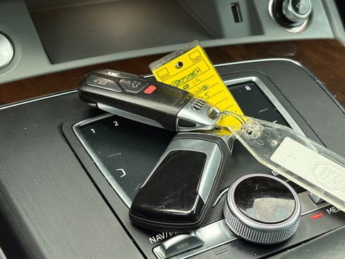 Used 2019 Audi Q5 2.0T Premium Plus w/ Premium Plus Package image 37