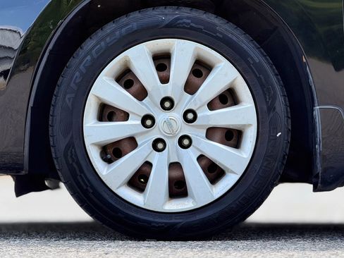 Used 2017 Nissan Sentra S FWD image 29