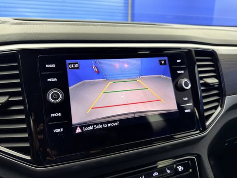 Used 2023 Volkswagen Atlas SE w/ Black Wheel Package image 20