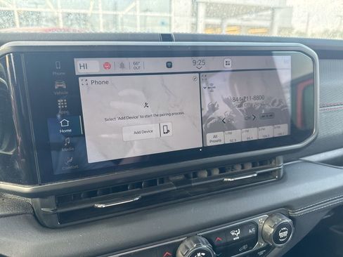 Used 2025 Jeep Wrangler Unlimited Rubicon image 12