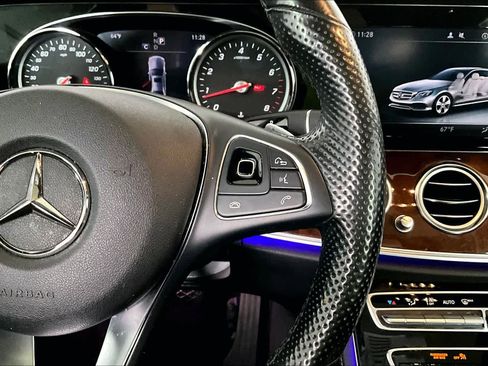 Used 2017 Mercedes-Benz E 300 4MATIC image 25