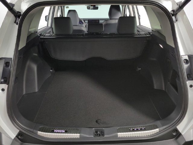 Used 2026 Toyota RAV4 XLE Premium w/ Panoramic Sun Roof Package FWD image 28