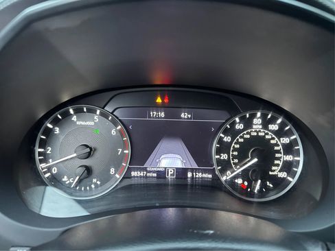 Used 2019 INFINITI QX50 Essential w/ Premium Heat Package image 20