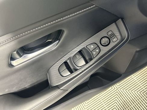 Used 2025 Nissan Sentra SV w/ All-Weather Package FWD image 29