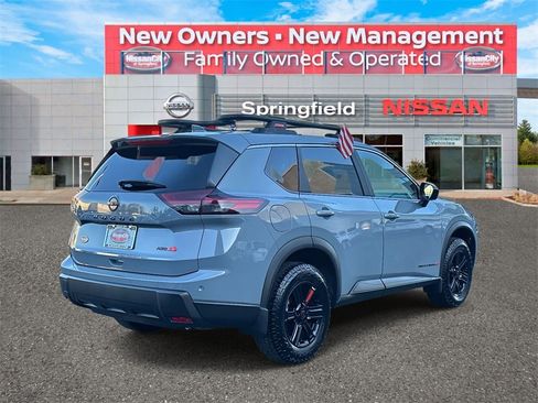 Certified 2025 Nissan Rogue SV image 5