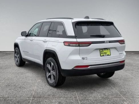 New 2026 Jeep Grand Cherokee Limited AWD/4WD image 8