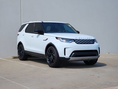 Used 2025 Land Rover Discovery S AWD/4WD image 2