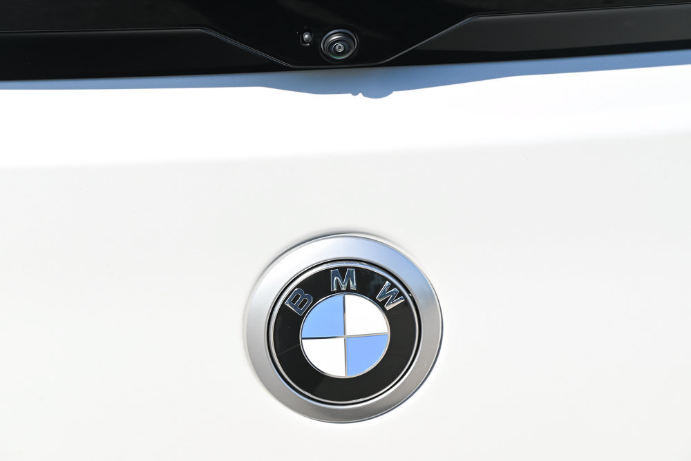 Used 2025 BMW X2 xDrive28i AWD/4WD image 12