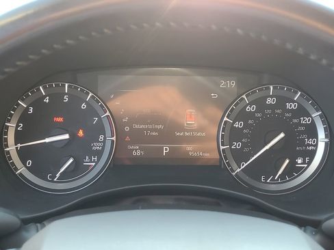 Used 2020 Toyota Highlander XLE image 26