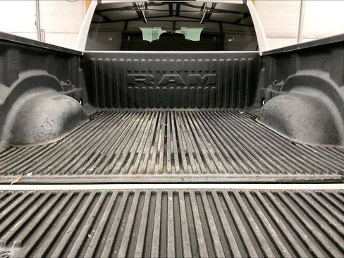 Used 2022 RAM 1500 Big Horn image 32
