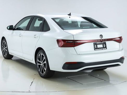 New 2025 Volkswagen Jetta Sport image 7