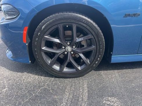 Used 2023 Dodge Charger R/T w/ Plus Group RWD image 5