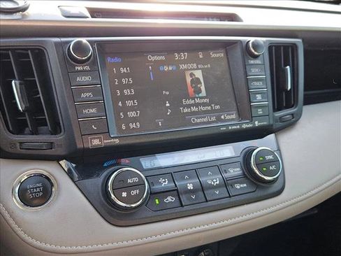 Used 2017 Toyota RAV4 Limited image 10