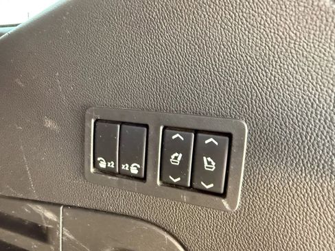 Used 2016 Chevrolet Tahoe LT w/ Luxury Package image 10