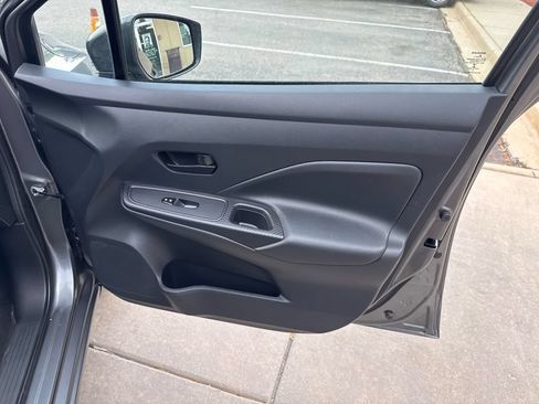 Used 2021 Nissan Versa S FWD image 15