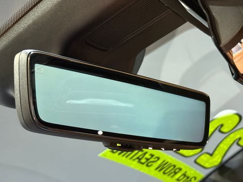 Used 2022 Jeep Grand Wagoneer Series III w/ Rear Seat Video Group 1 image 39