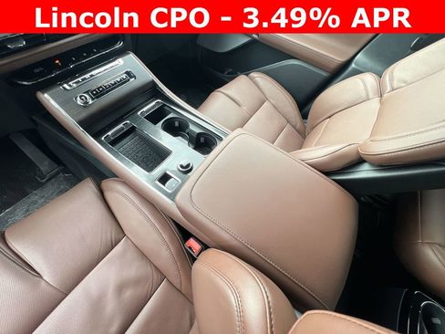Certified 2025 Lincoln Aviator Reserve w/ Luxury Package image 29