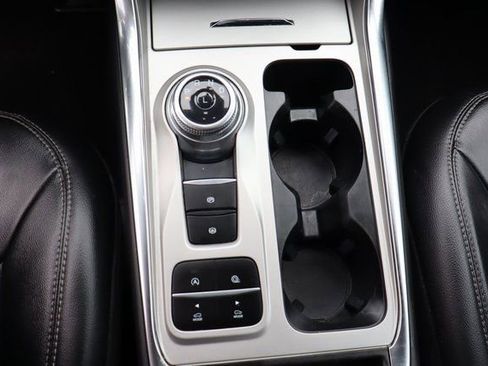 Used 2024 Ford Explorer Limited image 36