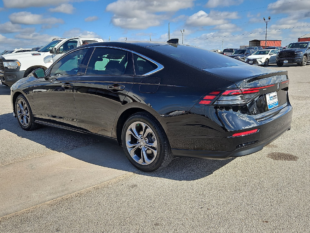 Used 2024 Honda Accord EX image 4