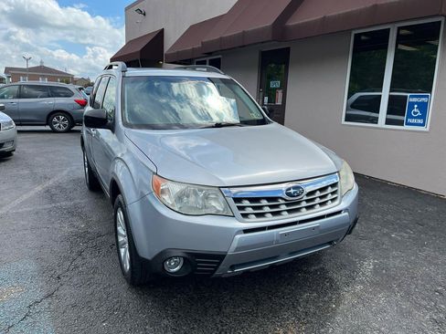 Used 2012 Subaru Forester 2.5X Limited AWD/4WD image 3
