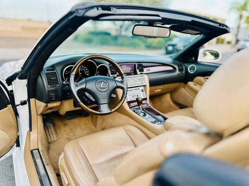 Used 2007 Lexus SC 430 Convertible RWD image 8